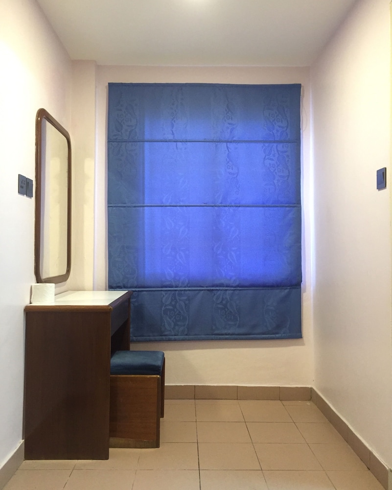 Raja Inn Hotel 11/51