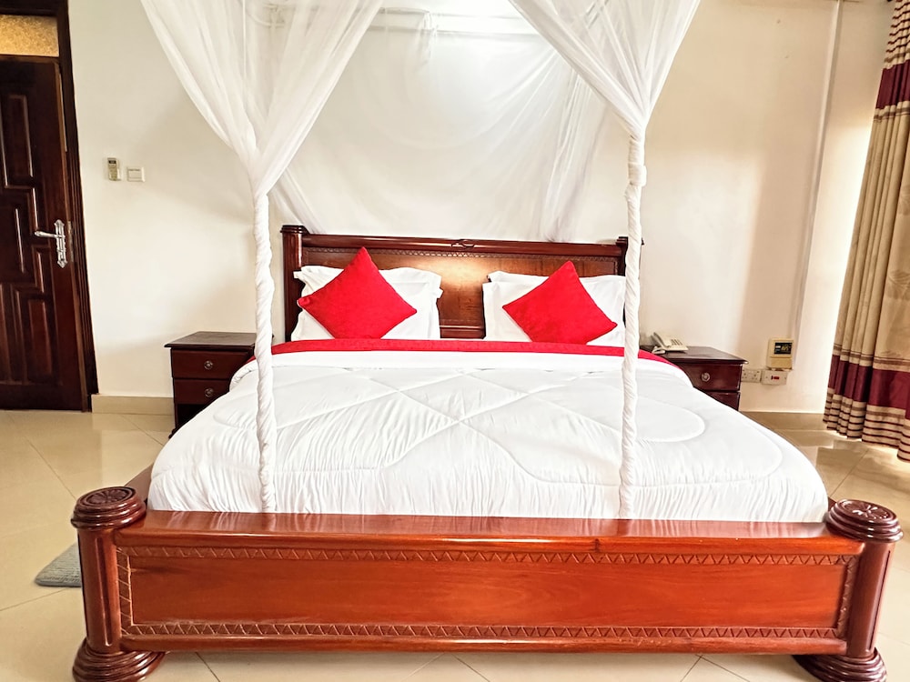 Sienna Beach Hotel Entebbe 12/50