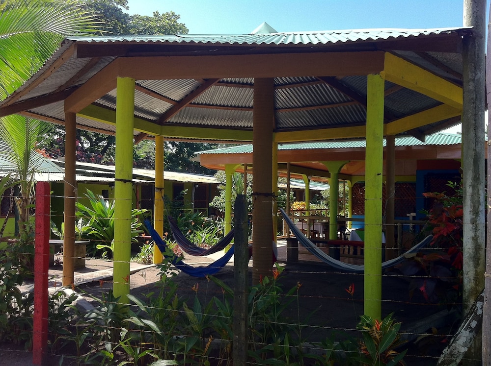 Cabinas El Icaco Tortuguero - Hostel 65/76