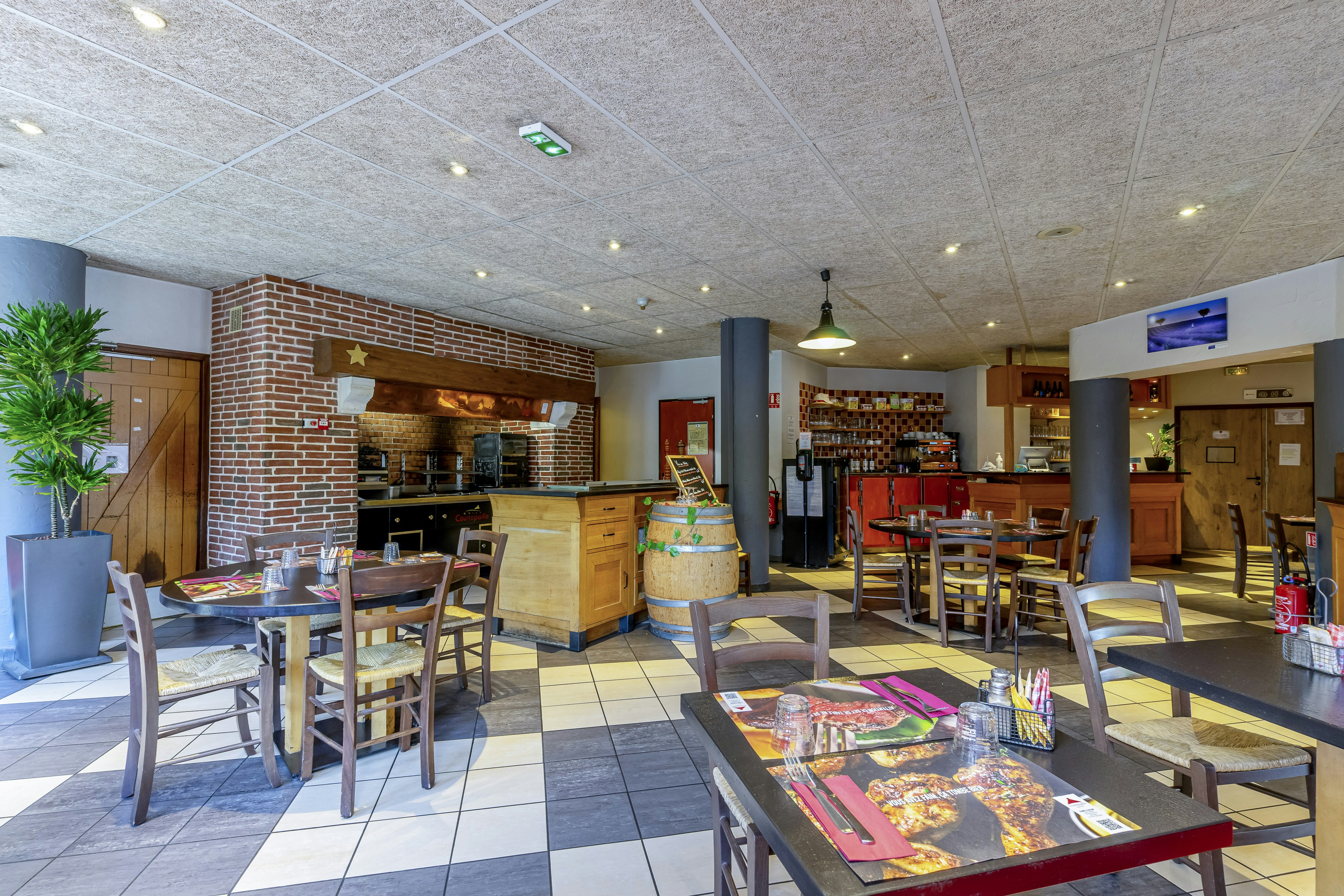B&B Hotel Marseille La Valentine Porte d Aubagne 17/21