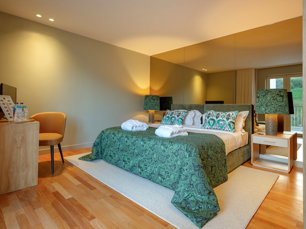 Pure Monchique Hotel 17/60