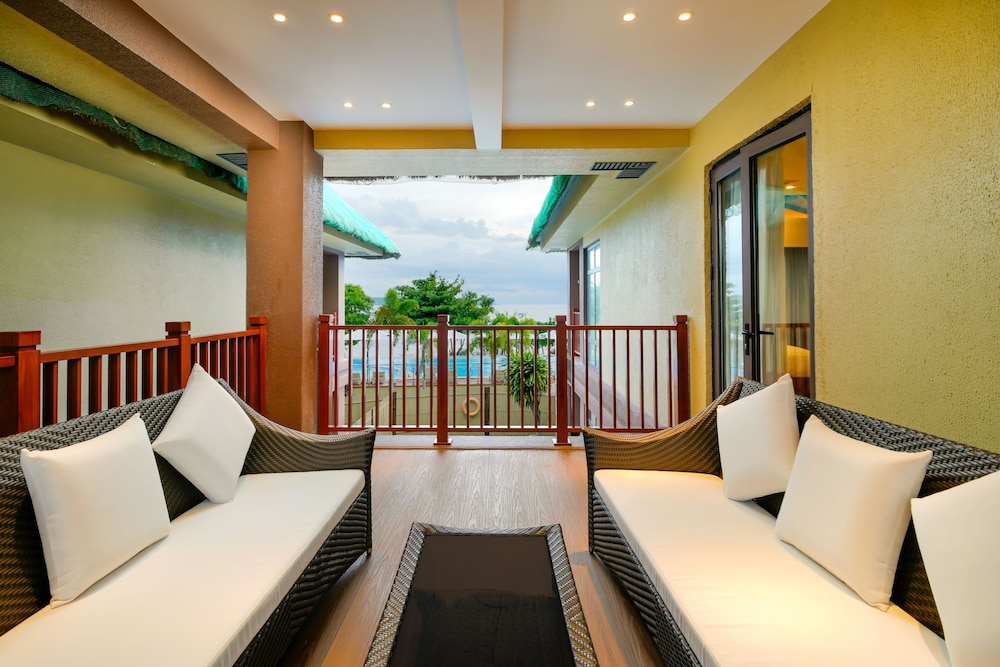 H Resort Bohol – The Coral Cliff by SMS Hospitality 45/65