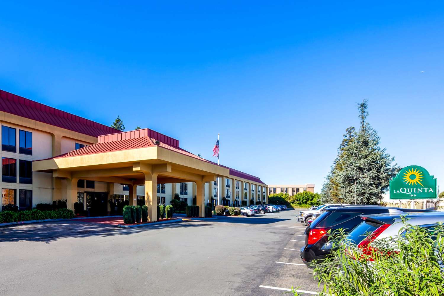 La Quinta Inn And Suites By Wyndham Oakland Airport Coliseum 5/45