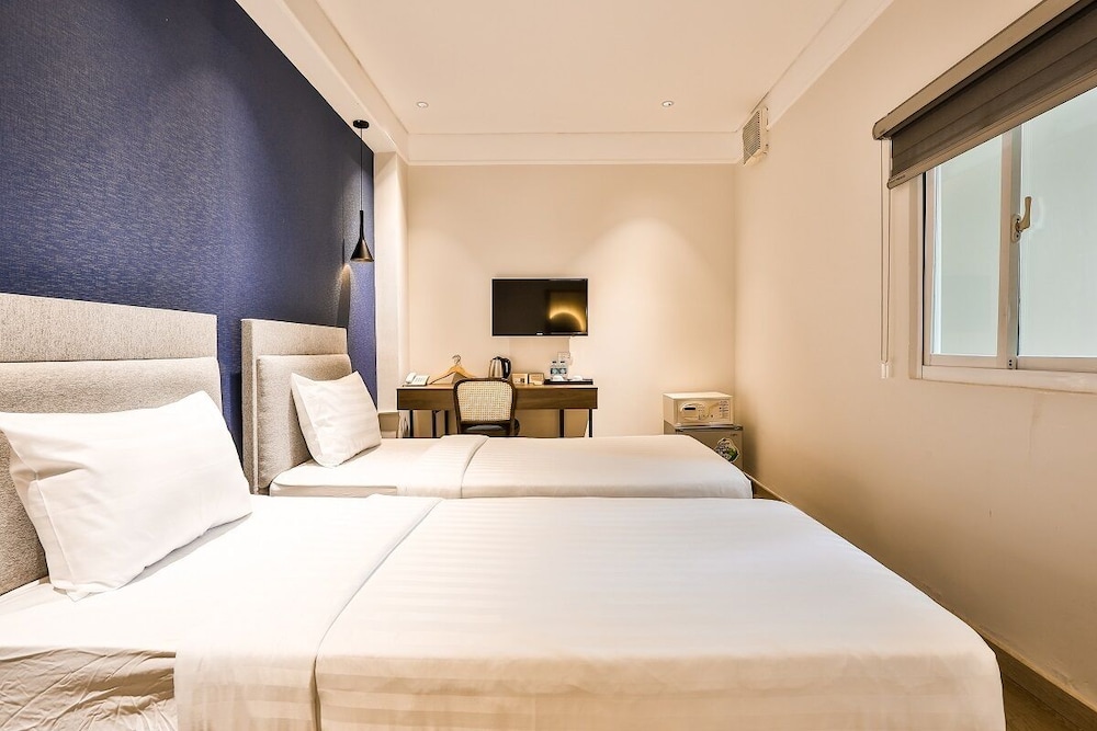 SUPERIOR, TWIN BEDS