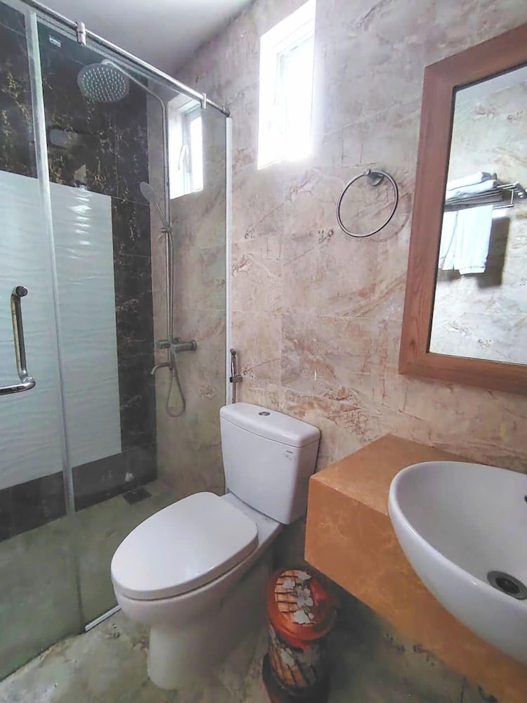 Sen Vang Luxury Hotel 48/50