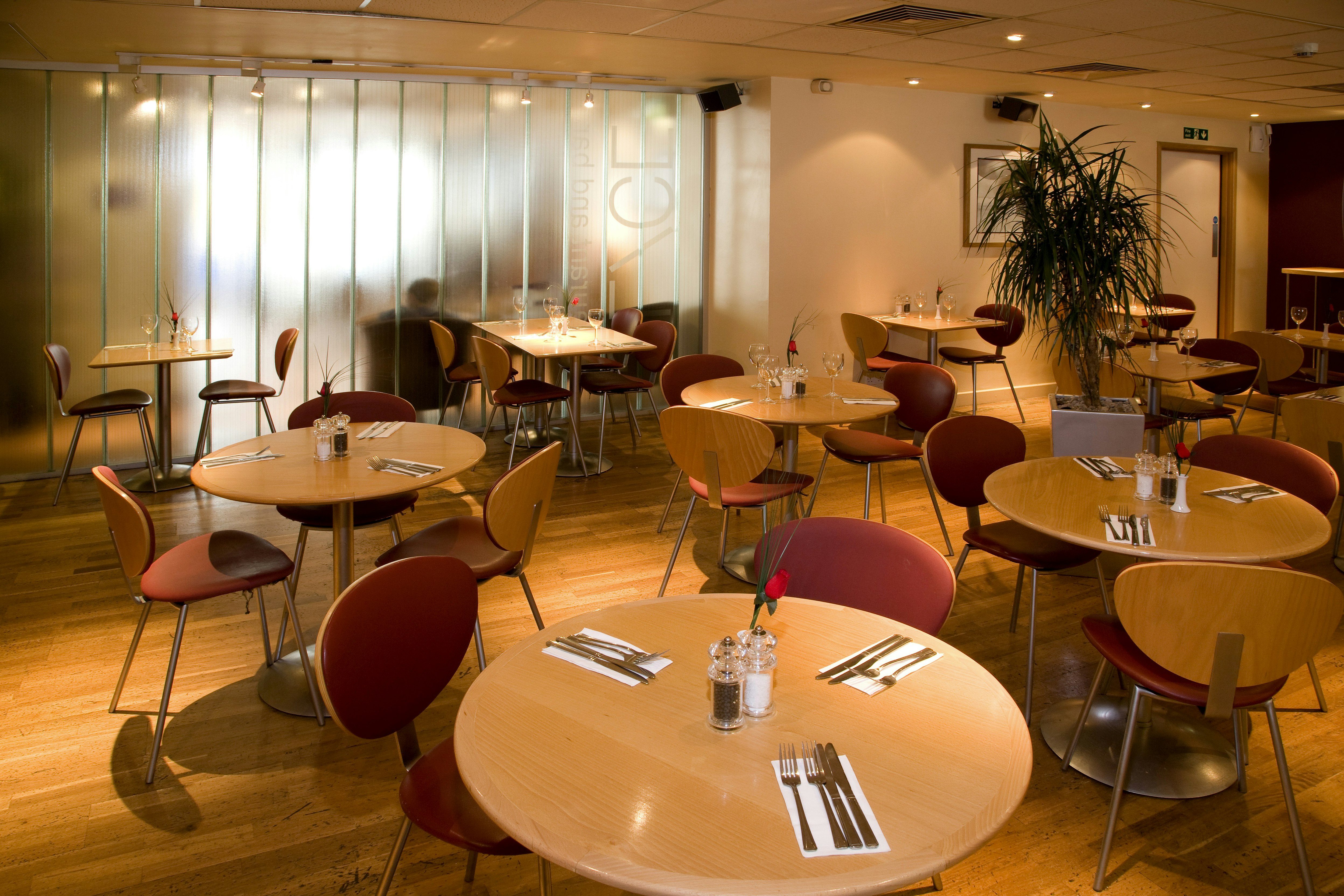 Premier Inn London Kensington (Earls Court) 23/32