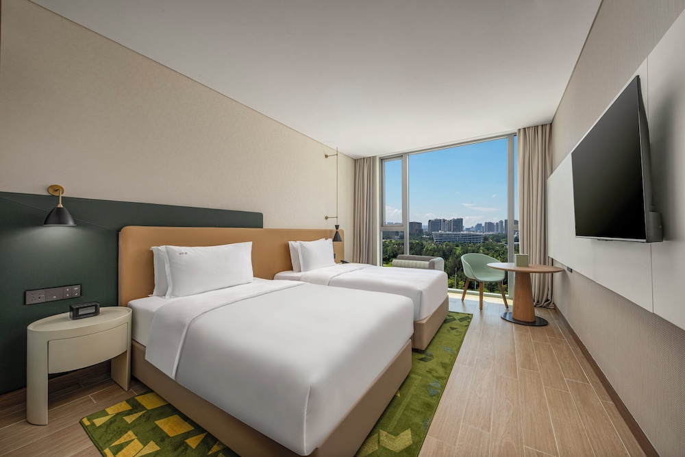 Holiday Inn Beihai Silver Beach by IHG 10/36