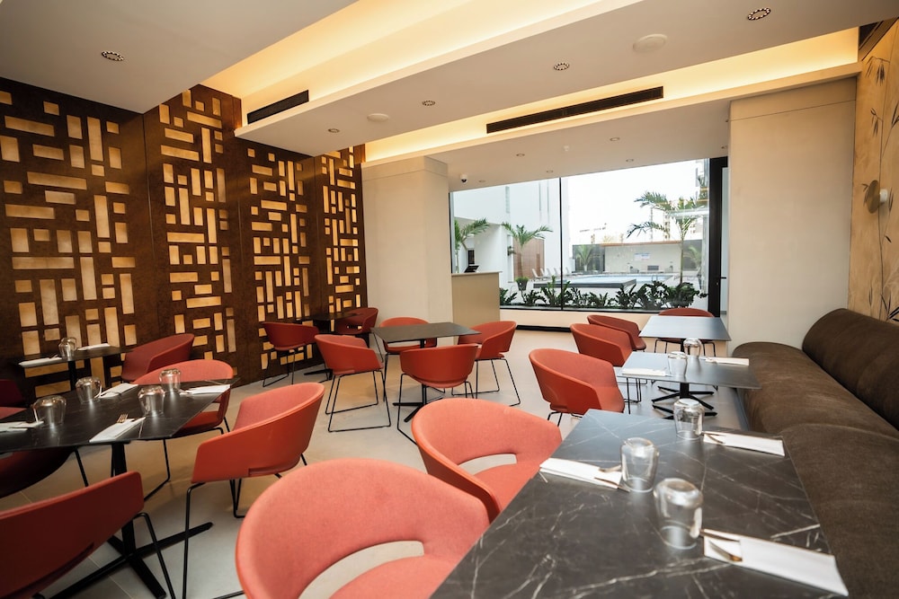 Sama Hotels 56/67