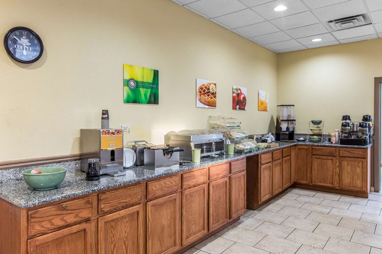 Quality Inn & Suites Conference Center 4/19