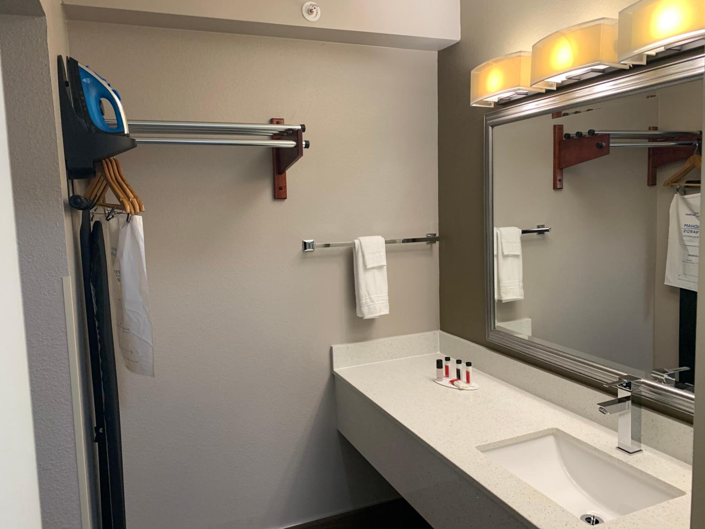 Super 8 By Wyndham Cookeville 21/23