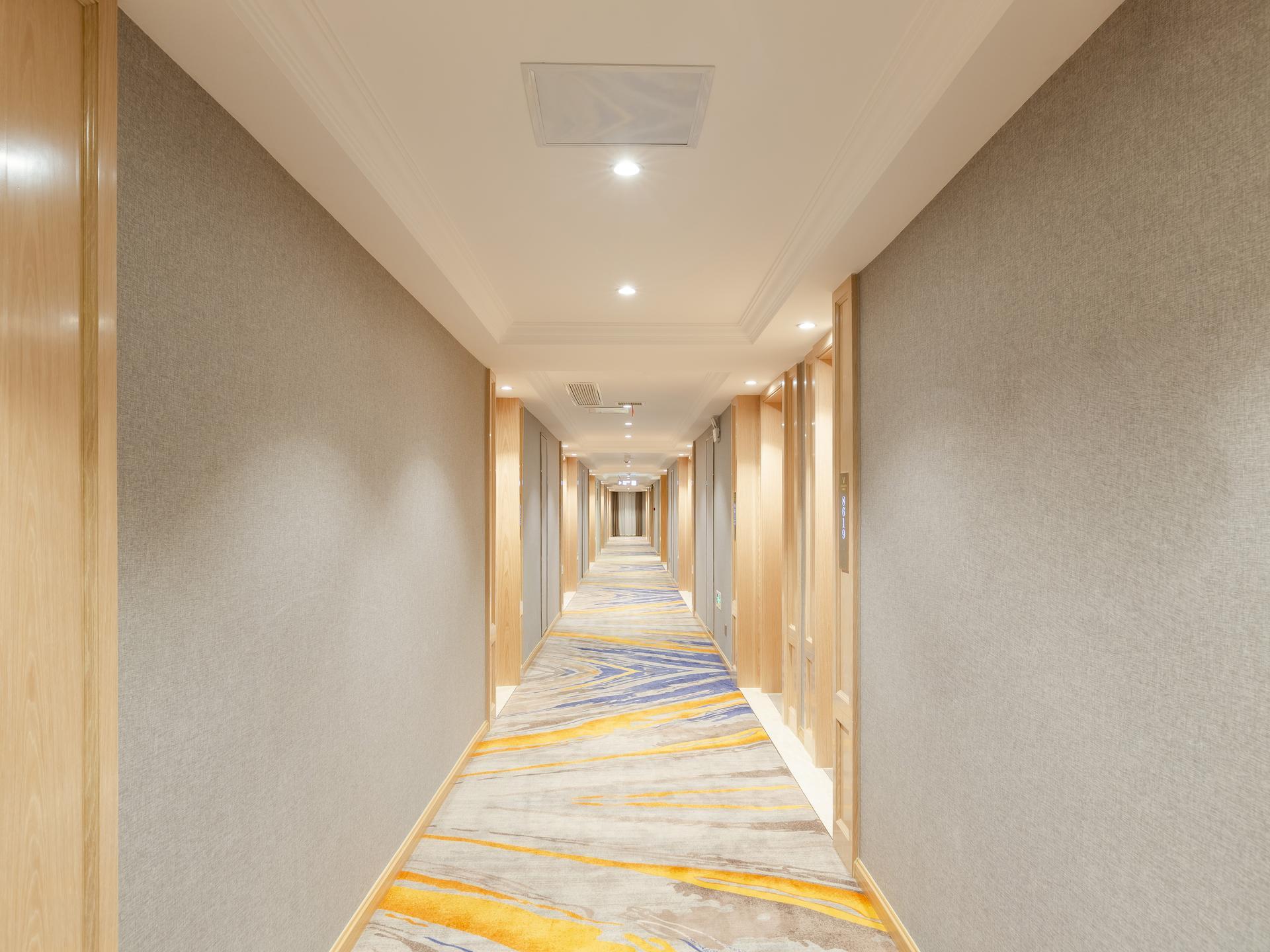 Anyi Jinding Hotel 48/49