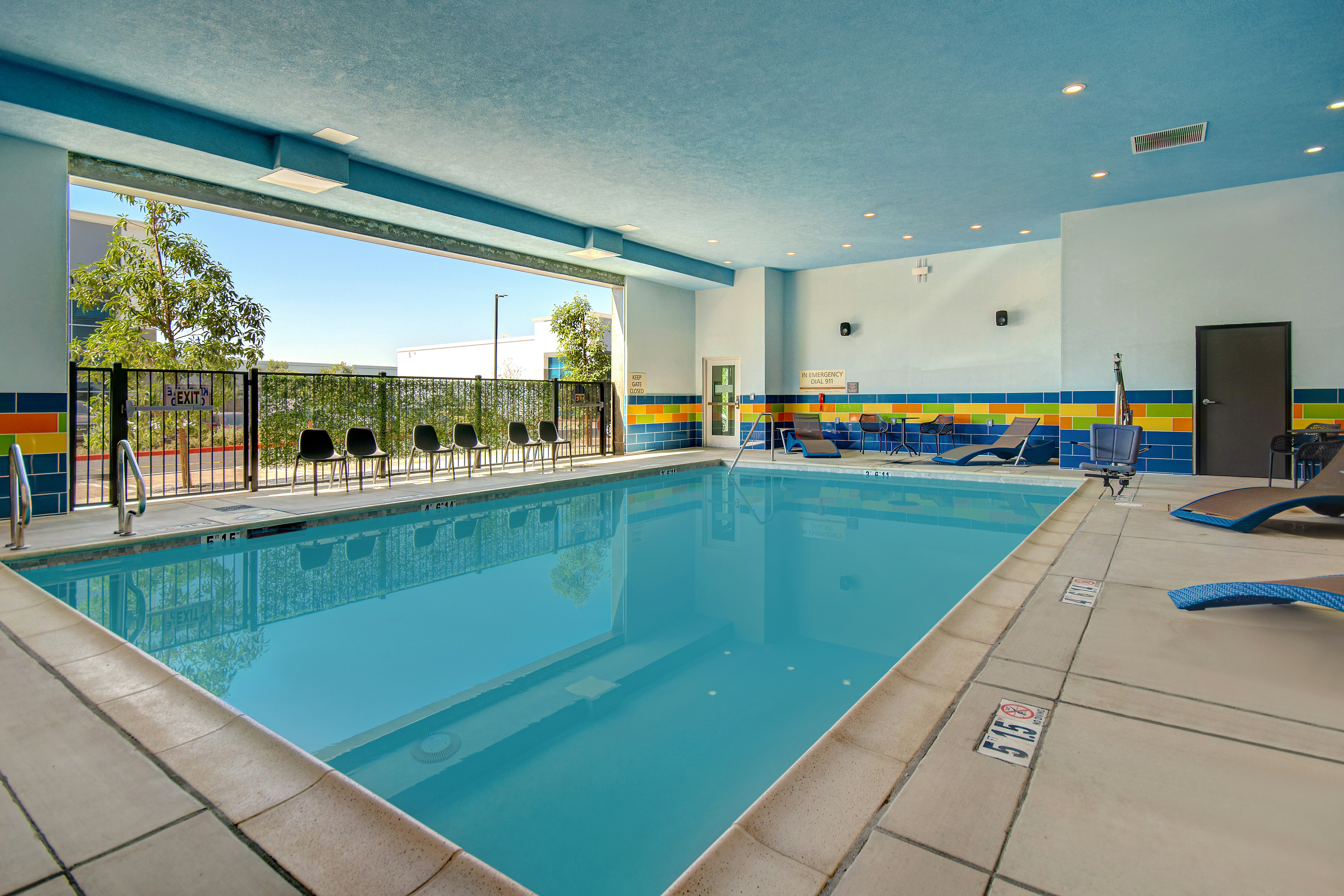 Hampton Inn & Suites Ontario Rancho Cucamonga 15/23