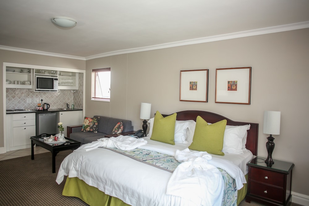 The Bantry Aparthotel by Totalstay 11/79