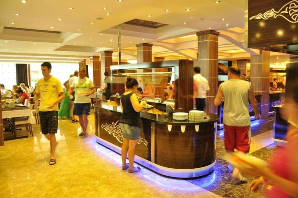 CLUB TESS HOTEL 37/47