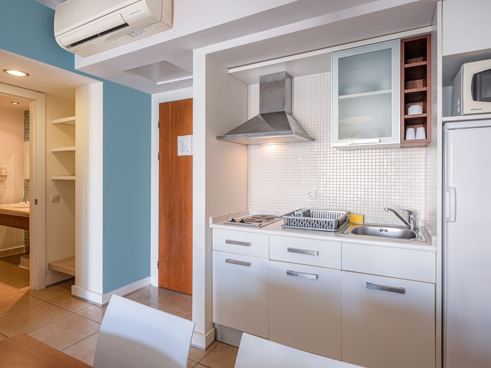 Barut B Suites 50/50