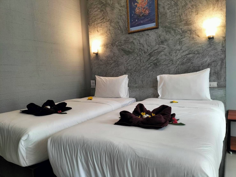 Khun Chaweng Resort 28/66