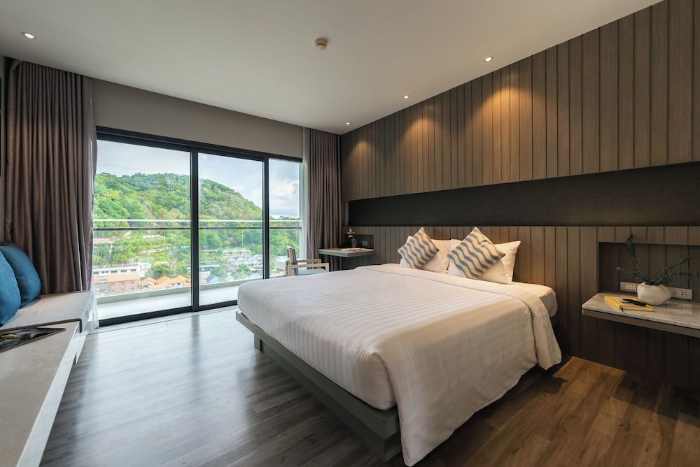 HOTEL IKON PHUKET 31/76