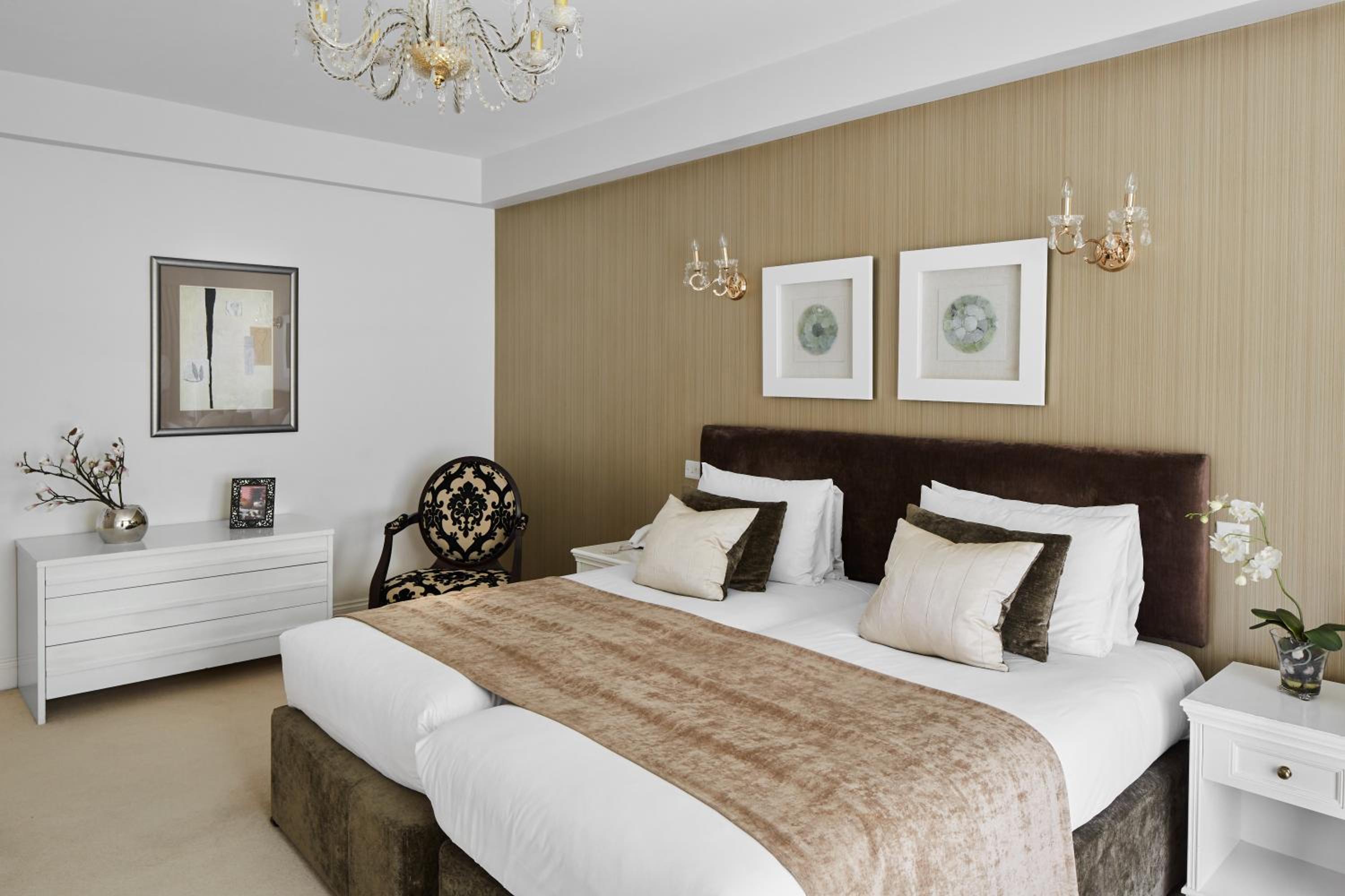 Studio, Double Bed