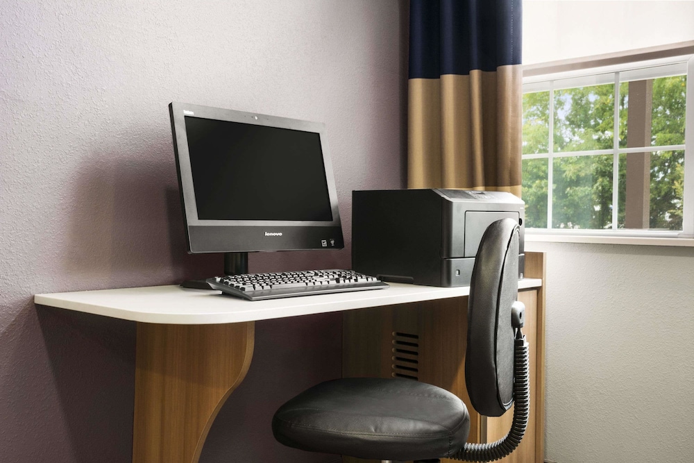 Microtel Inn Suites By Wyndham Lynchburg 20/24