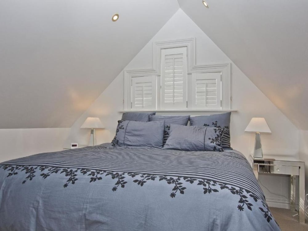 The Lilac Rose Boutique Bed and Breakfast 42/48
