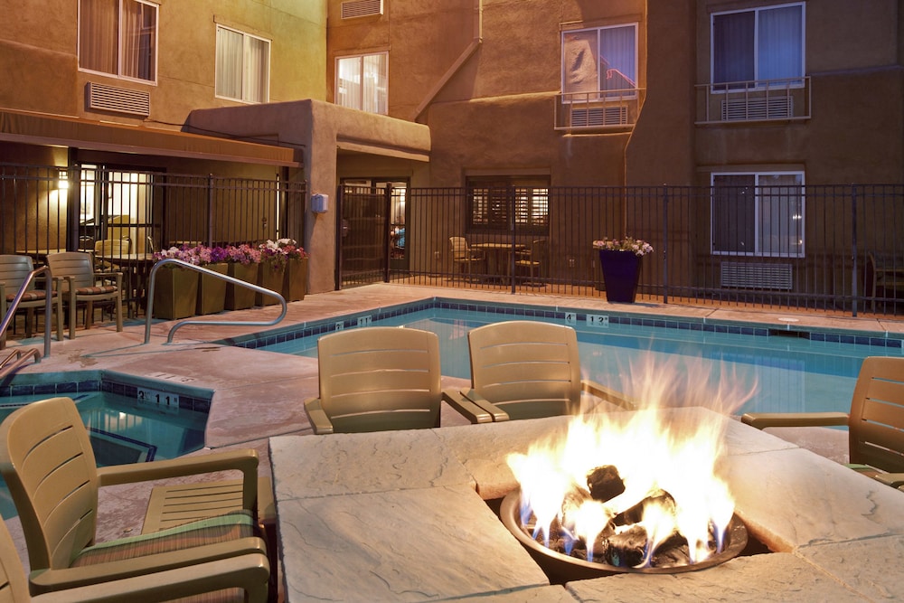 Inn at Santa Fe, SureStay Collection by Best Western 19/41