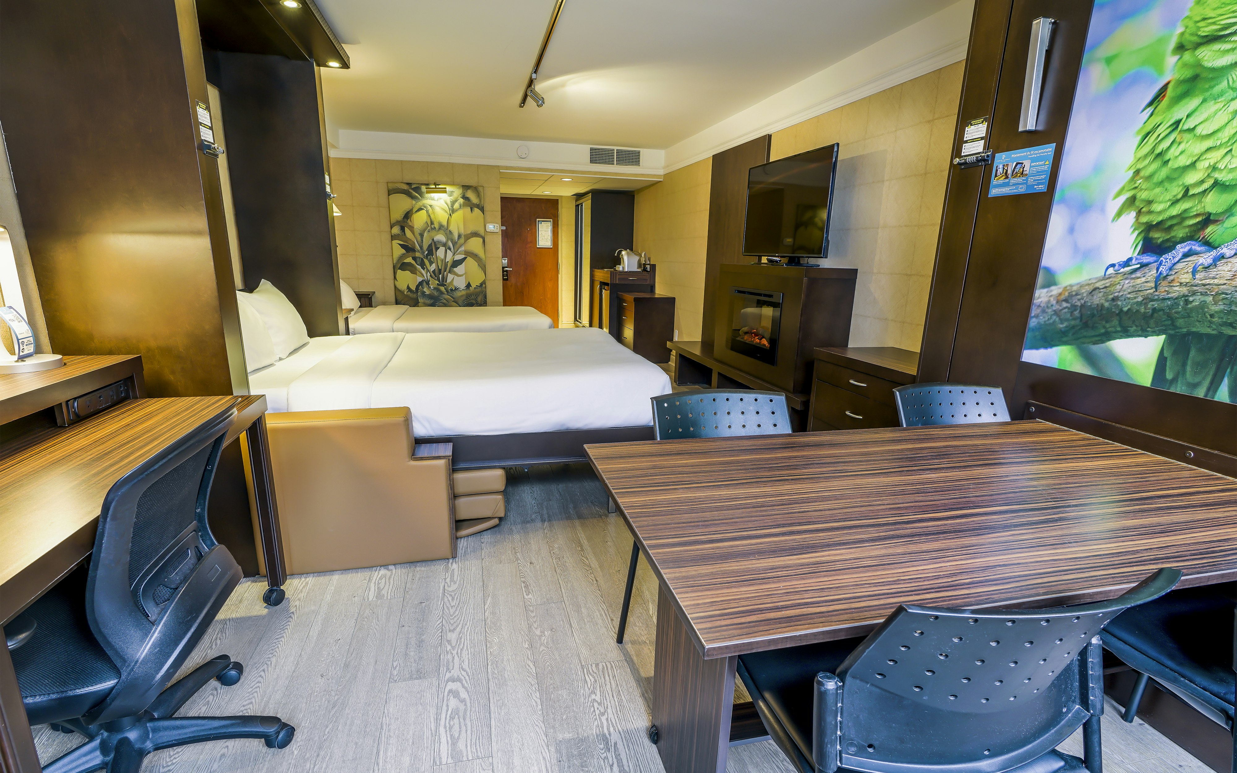 L Hotel Quebec 56/80