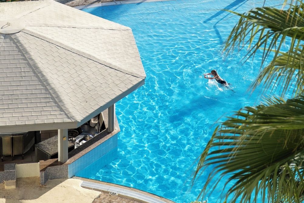 Leonardo Laura Beach and Splash Resort 25/51