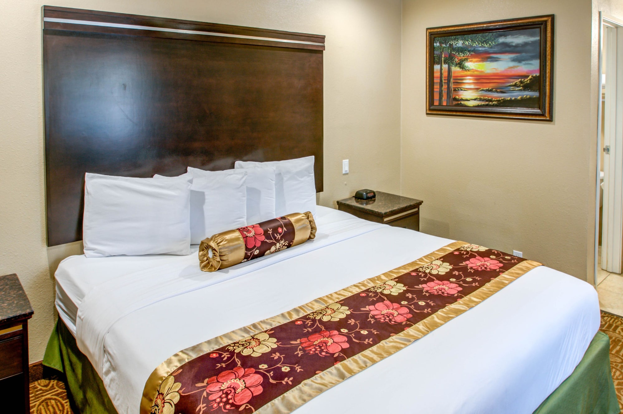 غرفة بسرير كينج لذوي الإعاقة، Rodeway Inn San Diego Near SDSU 3/5