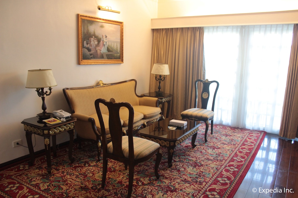 Fort Ilocandia Resort Hotel 35/50