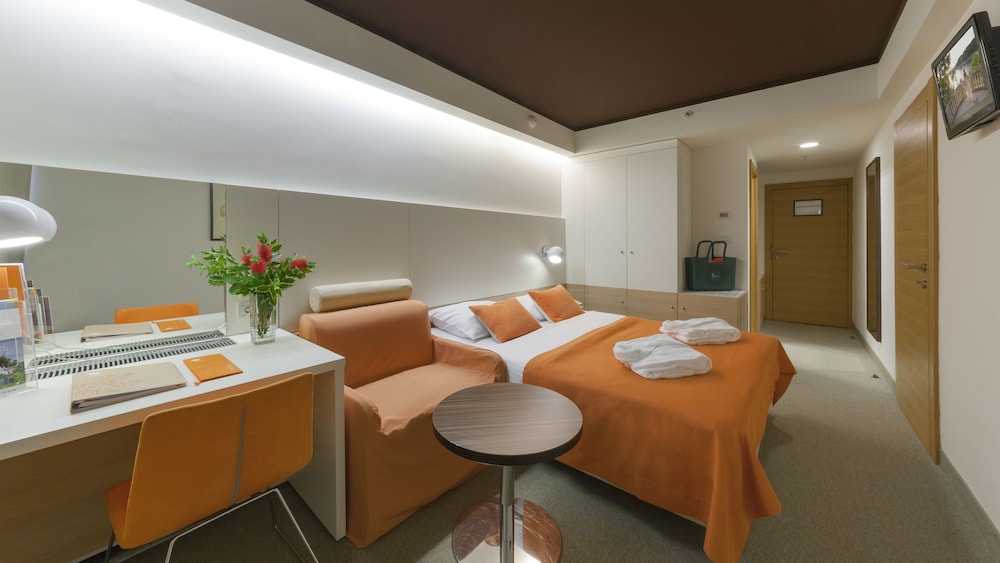Family Hotel Vespera 59/71