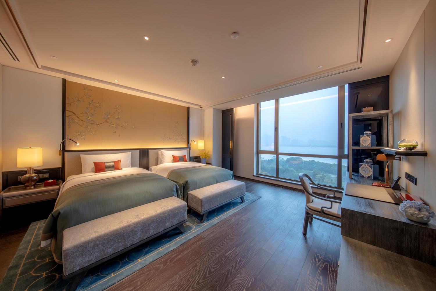 Semi Room, Deluxe, 2 Semi Double Beds, River View، Hangzhou Jiutai Hotel 1/1