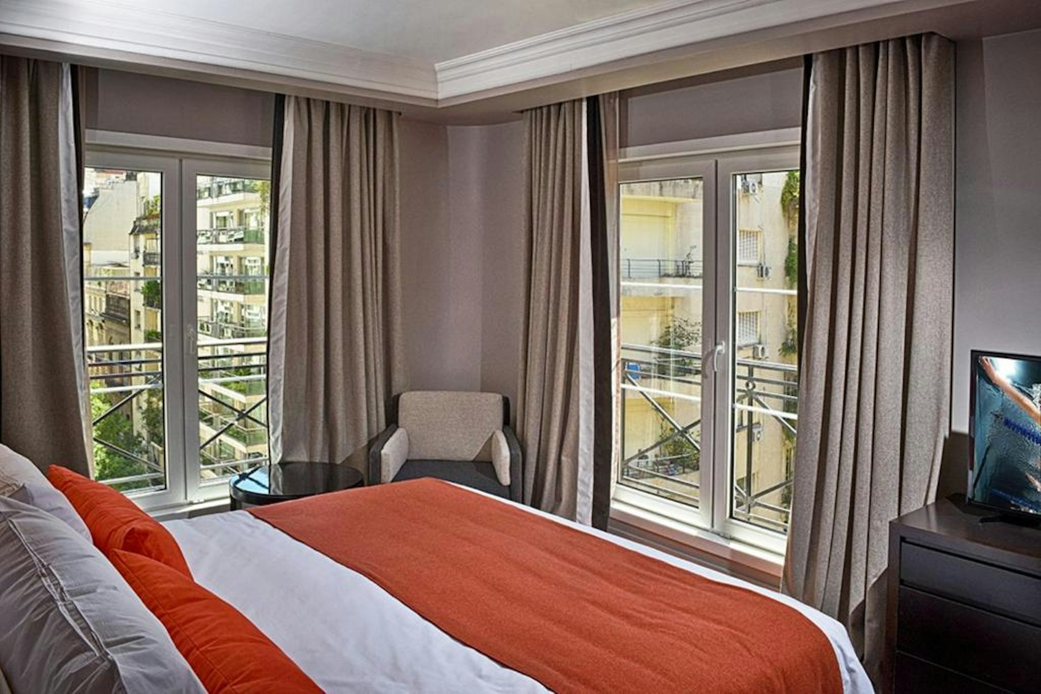 CARLES HOTEL BUENOS AIRES 14/64