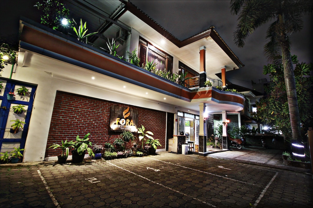 Fora Guest House Taman Lingkar 3/33
