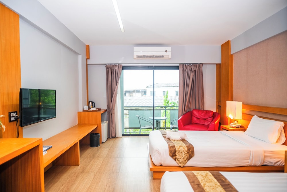 Deluxe, Twin Beds