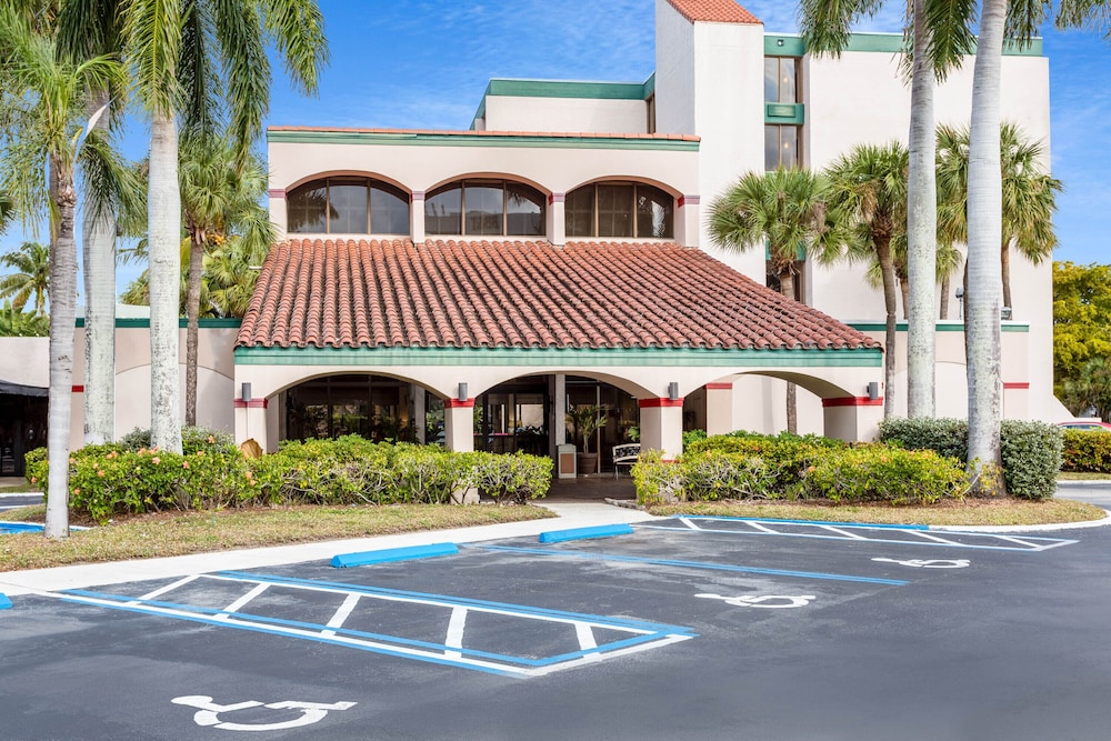 88 Palms Hotel and Event Center 50/59
