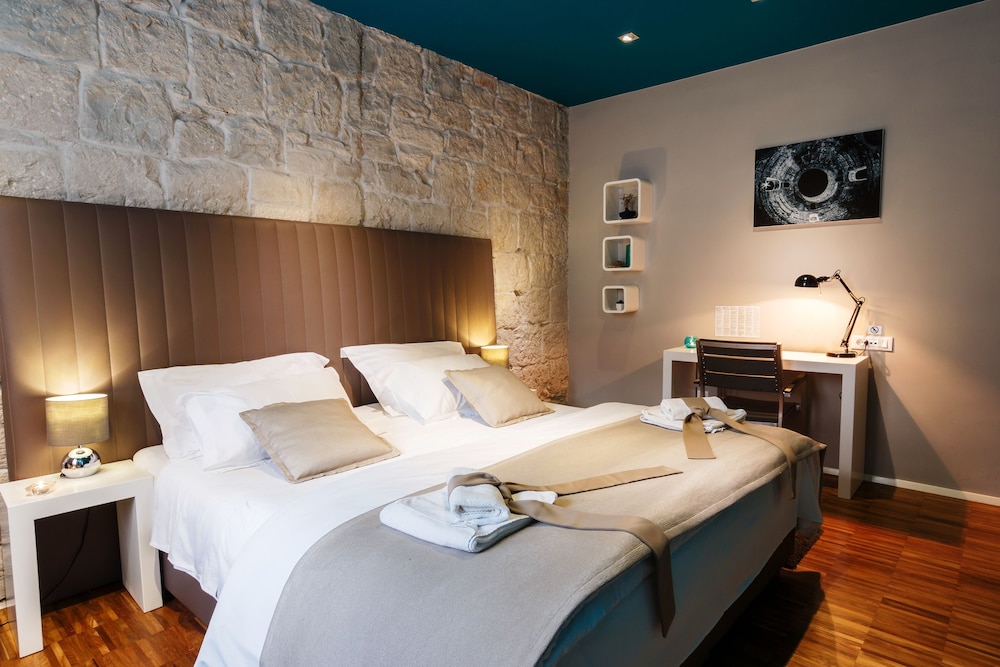 Riva Luxury Rooms 38/79
