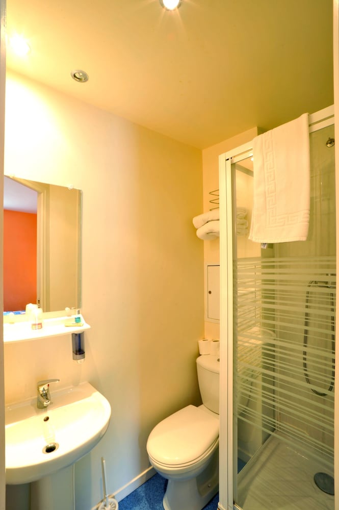 Hotel Balladins Roissy Cdg Saint Mard 34/37