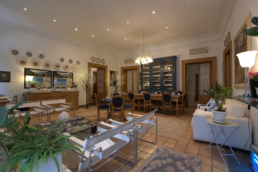 Hotel Locanda Cairoli 28/50