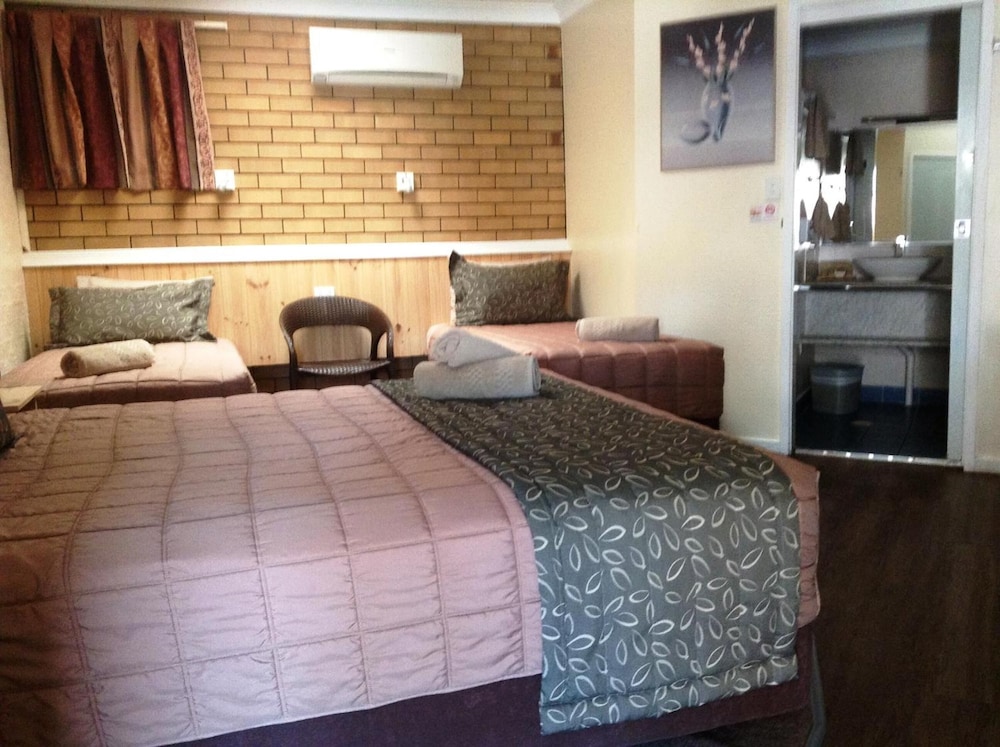 Winchester Motel 29/49