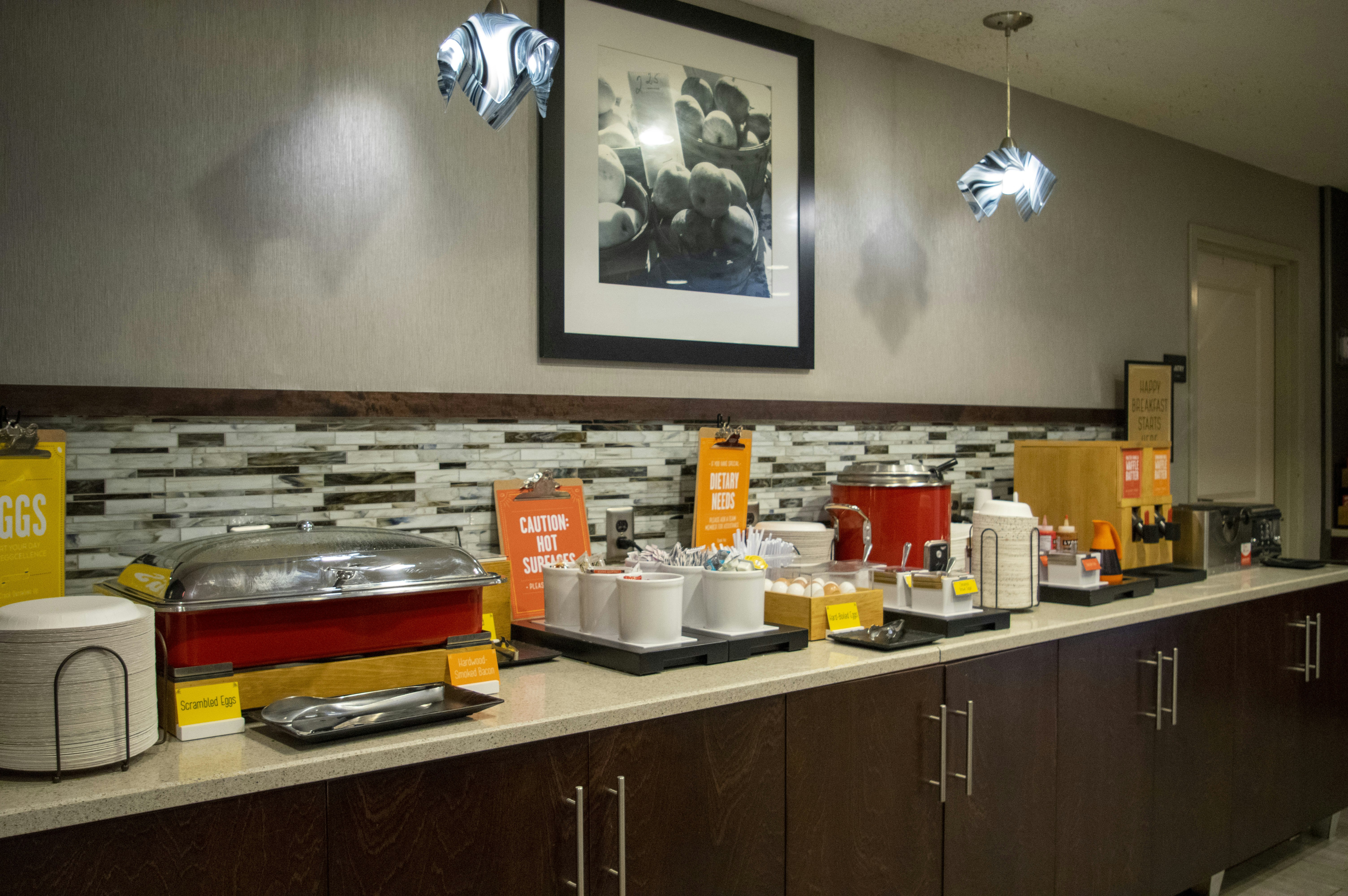 Hampton Inn St. Louis/Chesterfield 13/14
