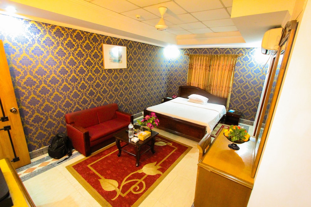 Sea Shell Hotel 26/40