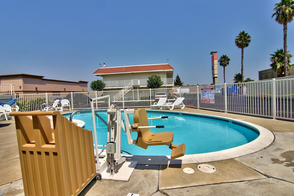 Motel6 West Sacramento, CA 45/60