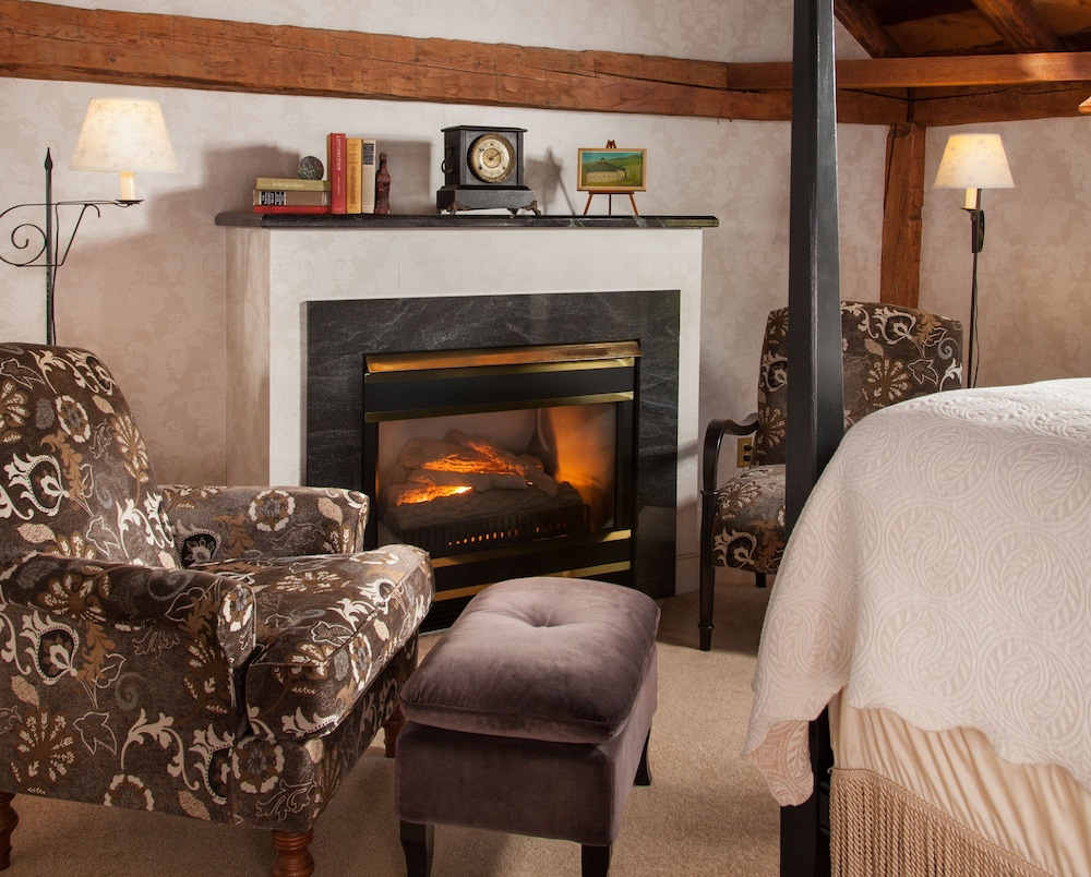 The Inn at Round Barn Farm 13/70