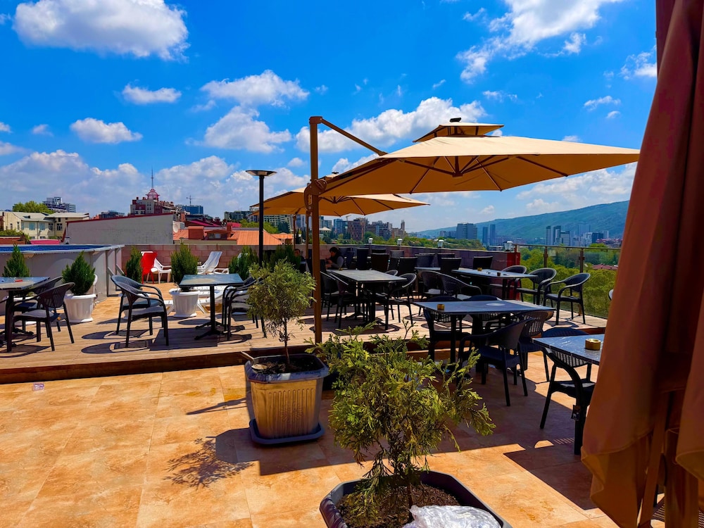 Mit Hotel Tbilisi 53/59