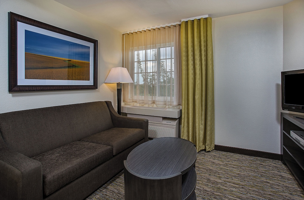 Candlewood Suites Louisville Airport, an IHG Hotel 19/39