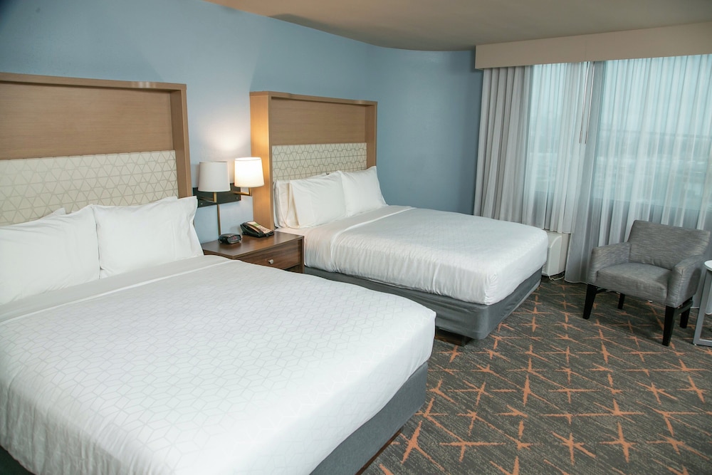 Standard, 2 Queen Beds