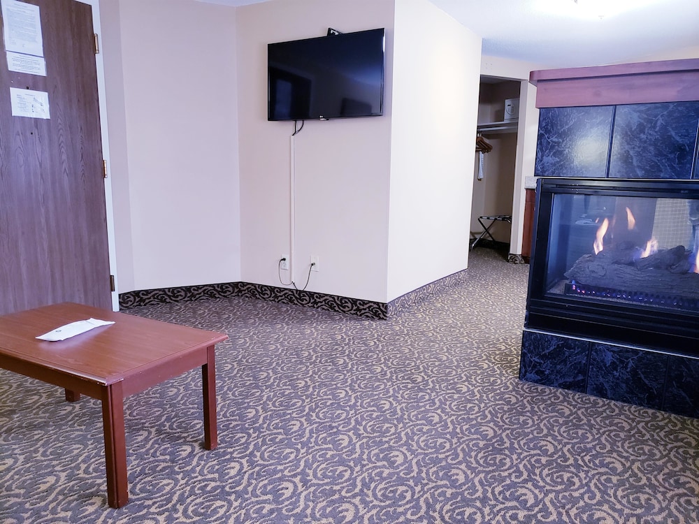 Quality Inn & Suites Black River Falls I-94 43/52