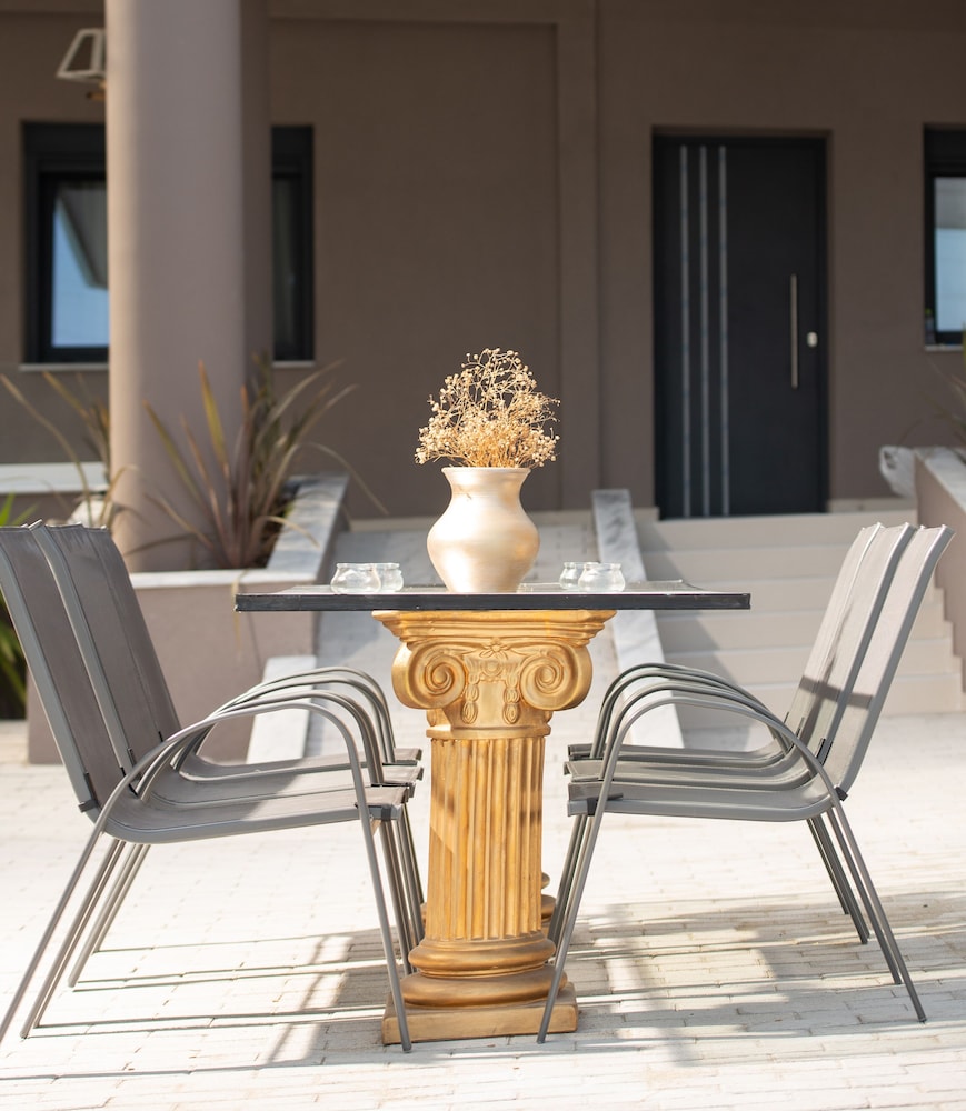 Mykoniatika Villas 24/48