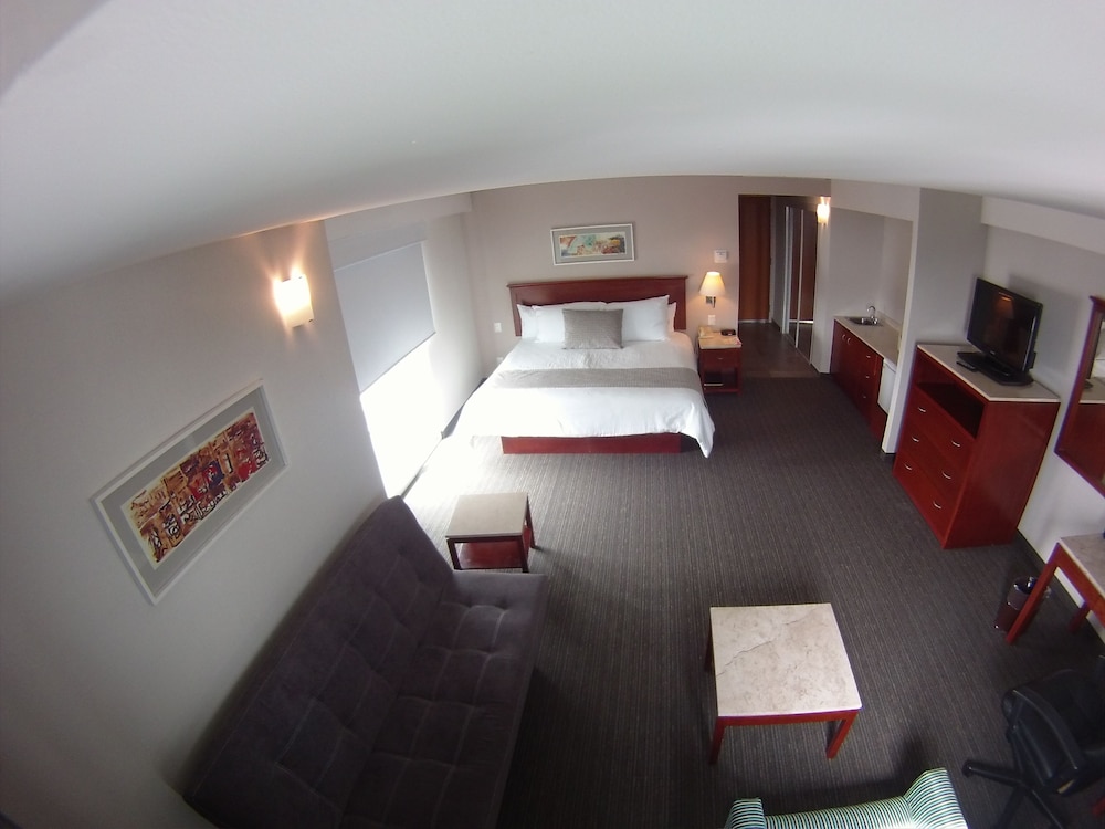 Casa Inn Celaya 26/68