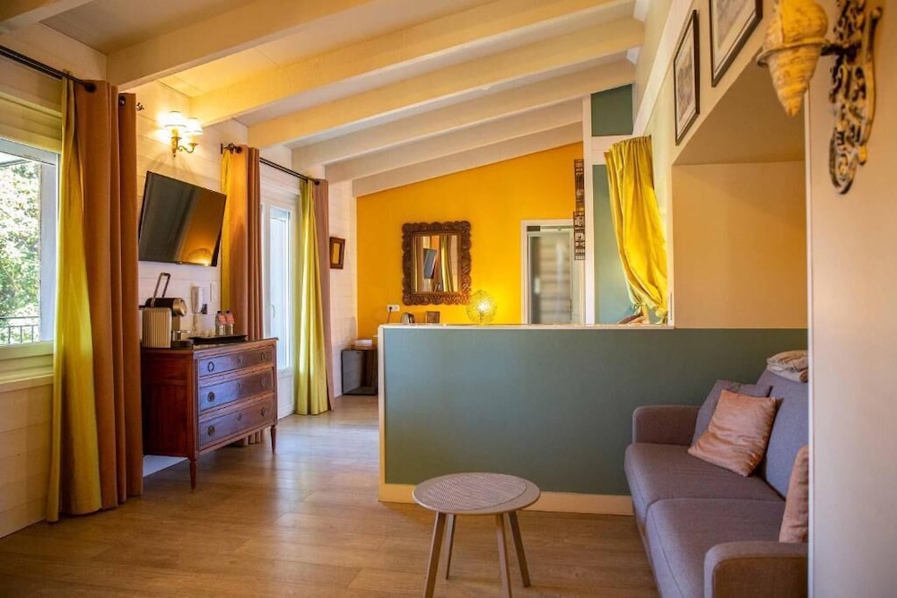 La Casa Pairal 5/73
